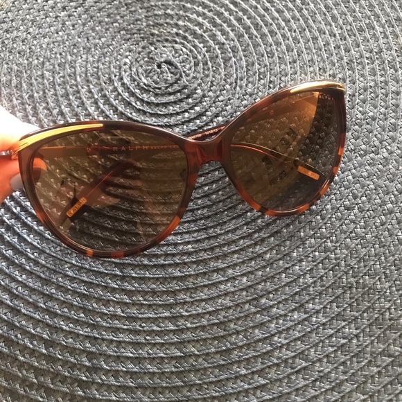 Ralph Lauren Sunglasses - Picture 5 of 8